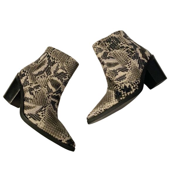 Blondo Bootie 7 NWT - Picture 3 of 9